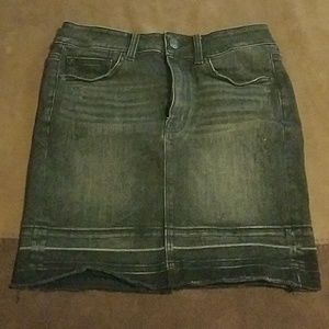 AE distressed Black Denim Skirt